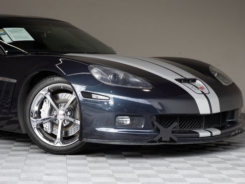Used 2013 Chevrolet Corvette Grand Sport w/ 2LT Preferred Equipment Group image 3