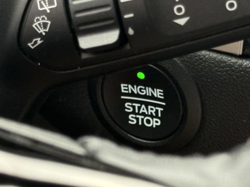 Used 2022 Ford Escape SEL FWD image 22