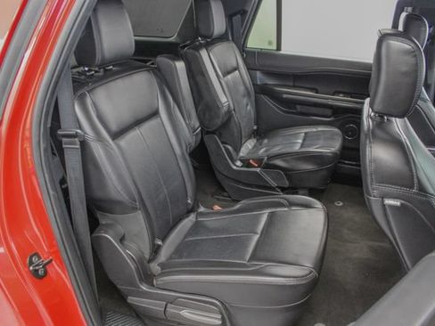 Used 2020 Ford Expedition Max XLT w/ Equipment Group 202A AWD/4WD image 20