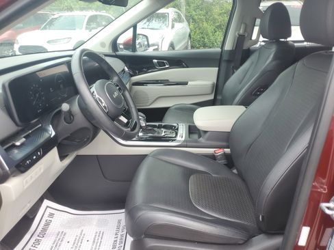 Used 2024 Kia Carnival SX Prestige FWD image 21