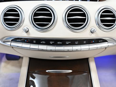 Used 2015 Mercedes-Benz S 550 4MATIC Coupe image 26