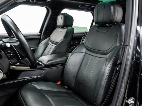 Used 2025 Land Rover Range Rover Sport SE image 36