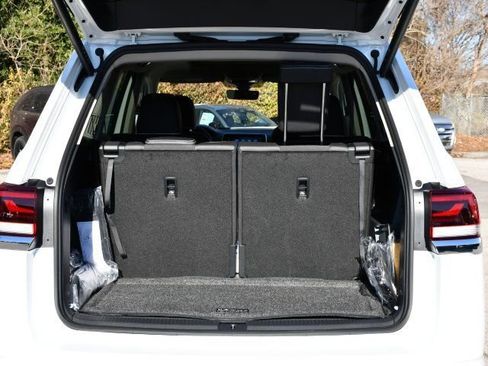 New 2026 Volkswagen Atlas SEL Premium R-Line AWD/4WD image 32