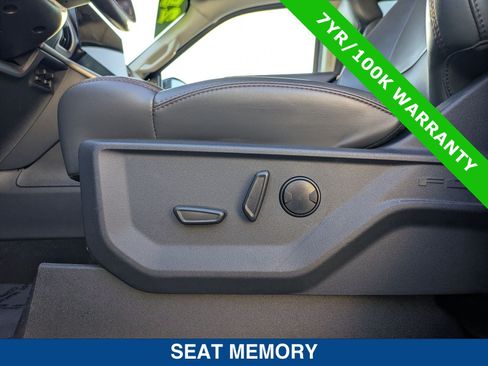 Certified 2025 Ford Expedition Active AWD/4WD image 31