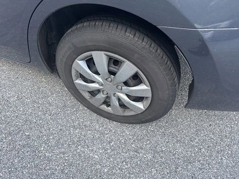 Used 2015 Toyota Corolla LE w/ Body Protection Package #1 FWD image 10