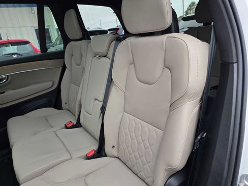 New 2026 Volvo XC90 B6 Plus w/ Protection Package Premier image 16