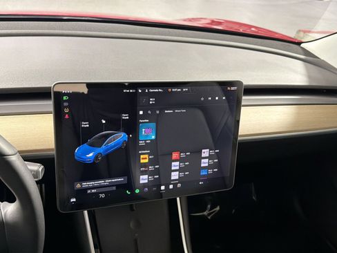 Used 2020 Tesla Model 3 Standard Range Plus image 18
