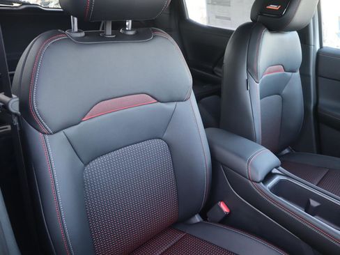 New 2026 Nissan Kicks SR w/ SR Premium Package image 52