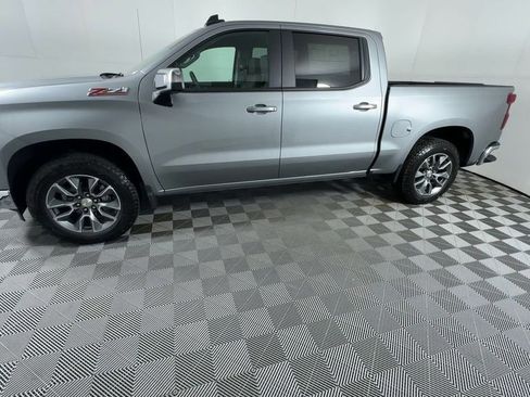 New 2026 Chevrolet Silverado 1500 LT image 4