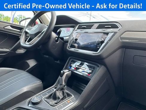 Certified 2023 Volkswagen Tiguan SE w/ Panoramic Sunroof Package AWD/4WD image 26
