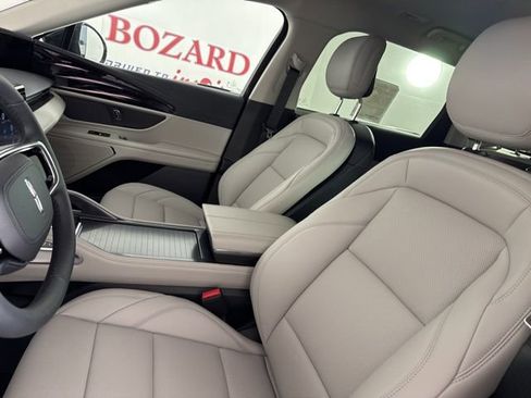 New 2026 Lincoln Nautilus Premier image 13