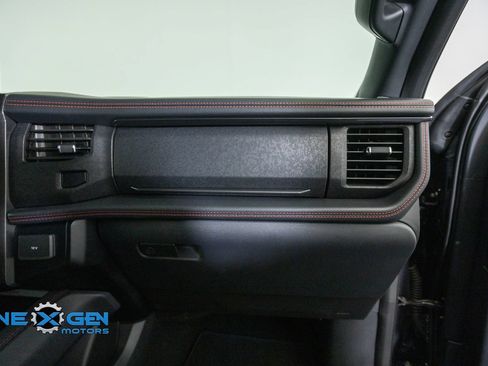 Used 2024 Ford Expedition Limited AWD/4WD image 44