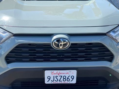 Used 2023 Toyota RAV4 XLE w/ Convenience Package image 12