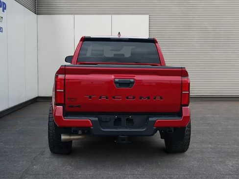 Used 2024 Toyota Tacoma SR5 AWD/4WD image 4