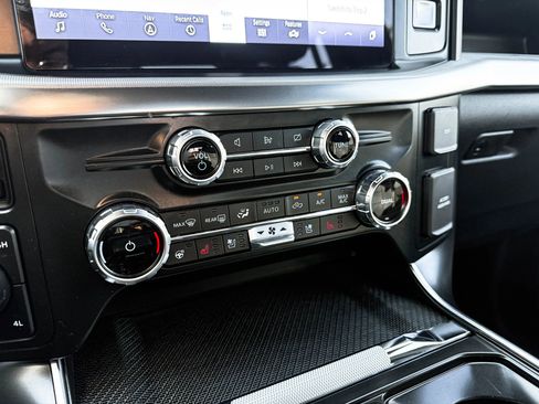 Used 2022 Ford F150 Raptor w/ Equipment Group 801A High image 21