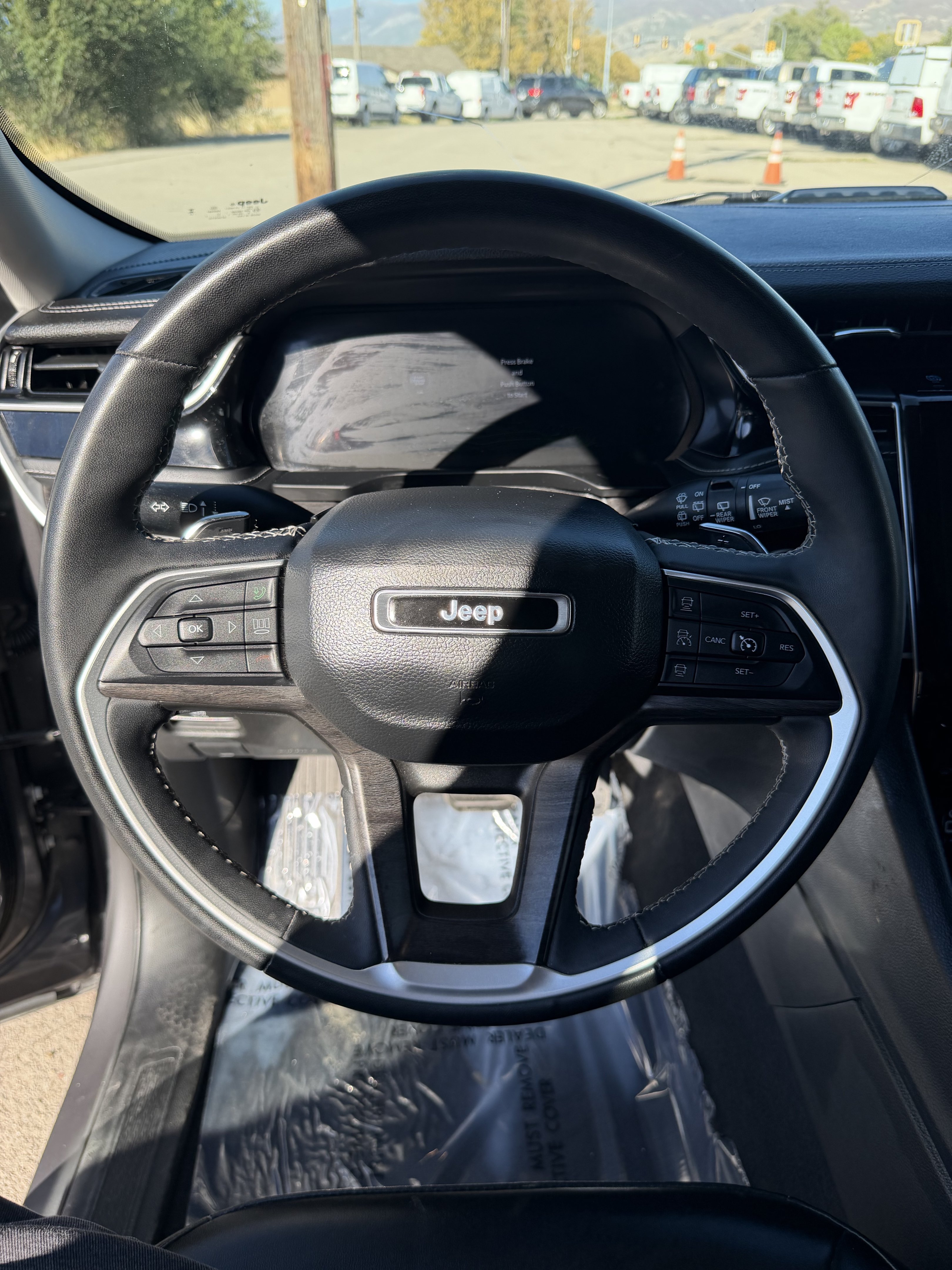 Used 2023 Jeep Grand Cherokee 4WD 4xe image 22