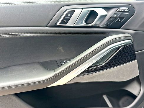 New 2027 BMW X6 xDrive40i w/ Climate Comfort Package AWD/4WD image 14