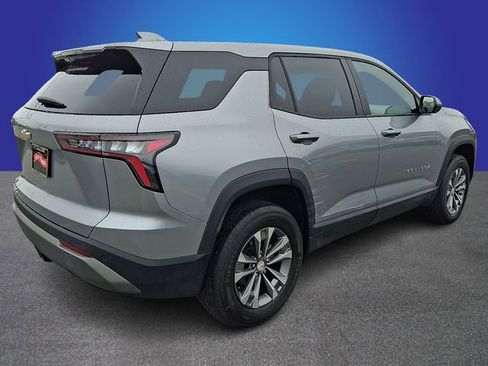 Used 2026 Chevrolet Equinox LT FWD image 4