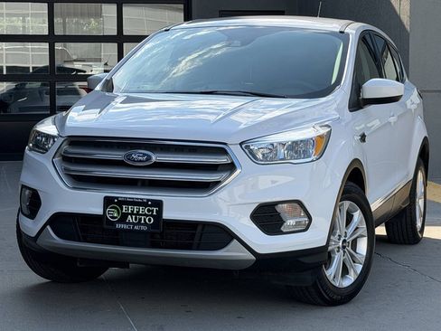 Used 2019 Ford Escape SE AWD/4WD image 3