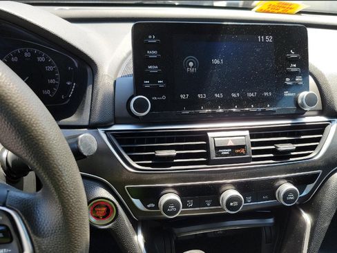 Used 2019 Honda Accord LX image 11