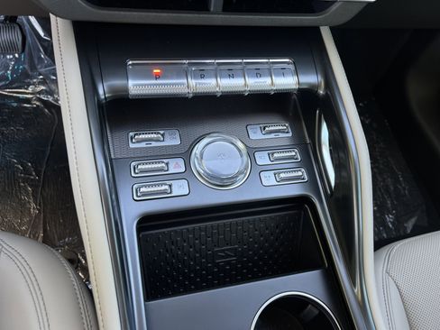 New 2025 Lincoln Nautilus Premier w/ Equipment Group 102A image 21