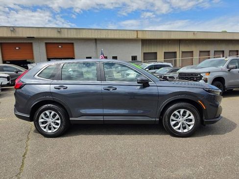 Used 2024 Honda CR-V LX image 6