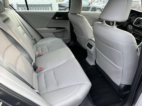 Used 2016 Honda Accord EX-L image 7