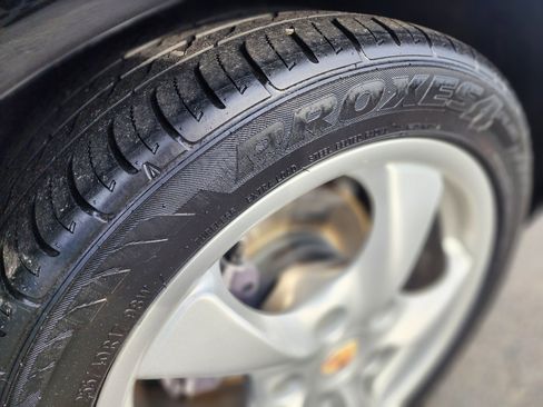 Used 2001 Porsche Boxster image 31