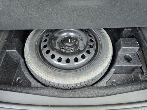Used 2023 Buick Envision Avenir FWD image 40