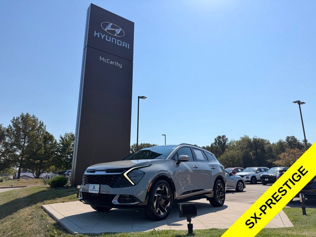 Used 2024 Kia Sportage SX FWD image 1