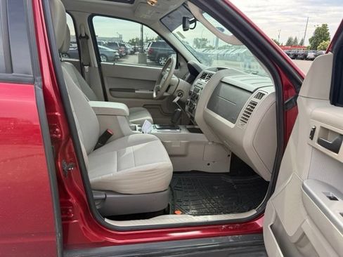 Used 2012 Ford Escape XLT AWD/4WD image 12