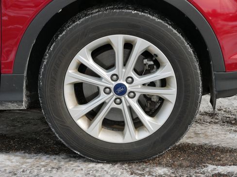 Used 2015 Ford Transit 250 130 Low Roof image 31