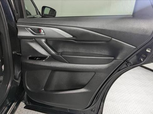 Used 2023 MAZDA CX-9 Touring image 22