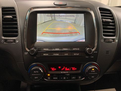 Used 2017 Kia Forte EX image 6