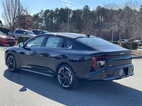 New 2025 Kia K4 GT-Line image 9