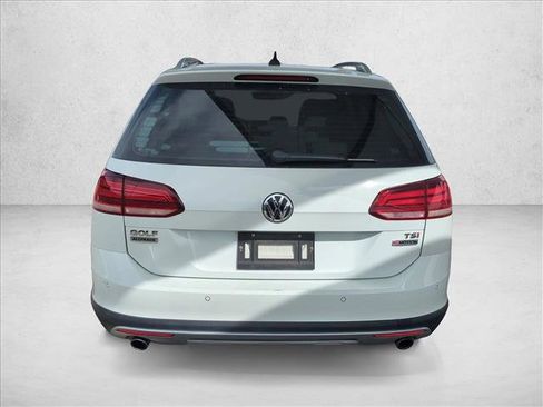 Used 2018 Volkswagen Golf Alltrack SEL image 6