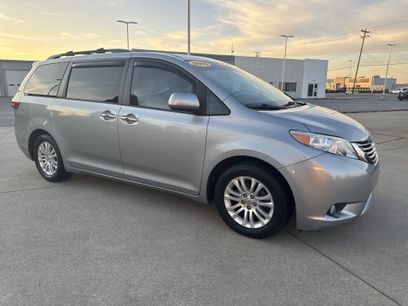 Used 2016 Toyota Sienna XLE