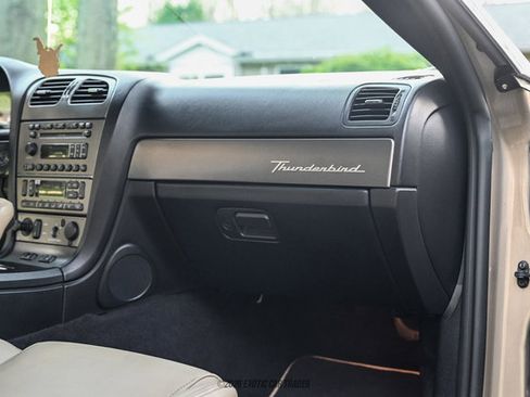 Used 2005 Ford Thunderbird RWD image 45