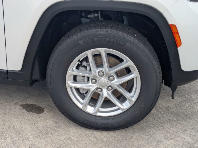 New 2026 Jeep Grand Cherokee Laredo X RWD image 12