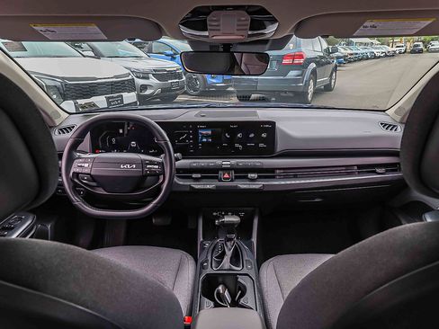 Certified 2025 Kia K4 EX FWD image 19