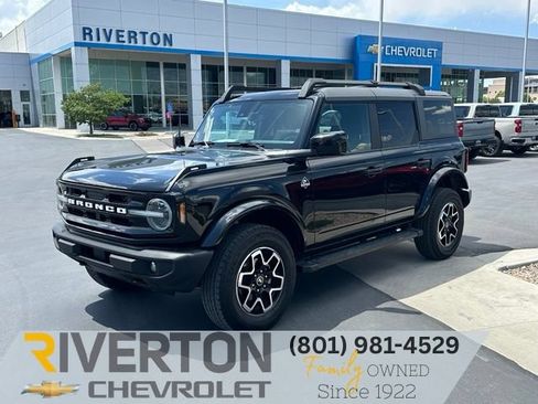 Used 2022 Ford Bronco Outer Banks AWD/4WD image 1