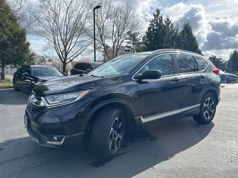 Used 2019 Honda CR-V Touring image 4