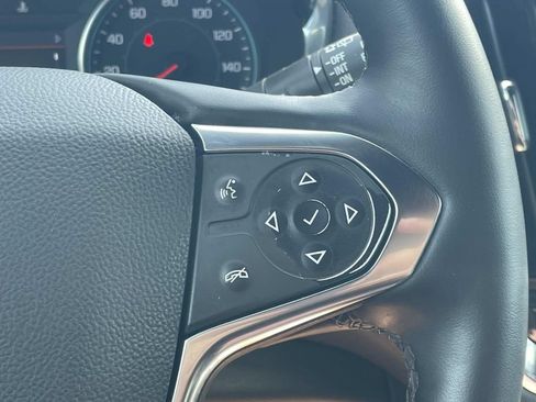 Used 2023 Chevrolet Traverse LT AWD/4WD image 28