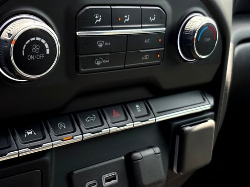 New 2024 Chevrolet Silverado 1500 Custom image 11