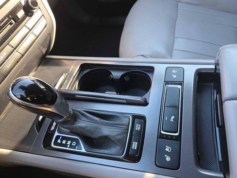 Used 2015 Hyundai Genesis 3.8 w/ Option Group 03 RWD image 35