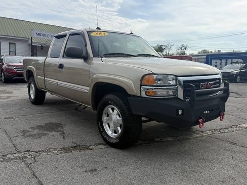 Used 2004 GMC Sierra 1500 SLT w/ Light Duty Power Package AWD/4WD image 7
