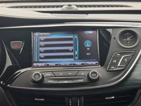 Used 2019 Buick Envision Premium w/ Driver Confidence Package image 12