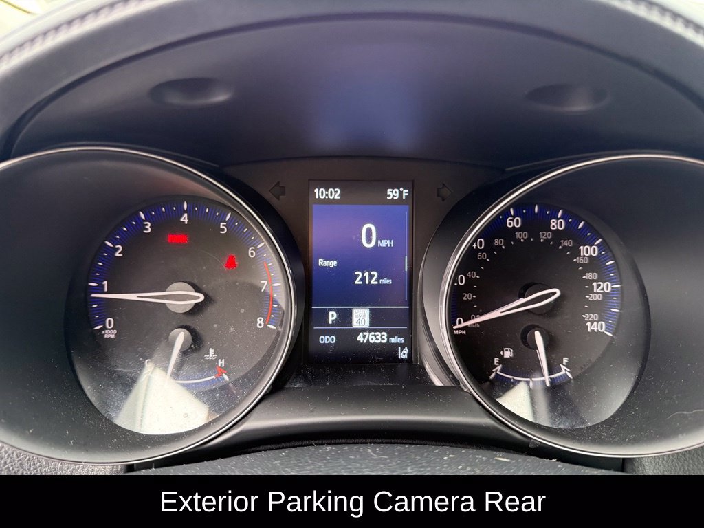 Used 2021 Toyota C-HR LE FWD image 10