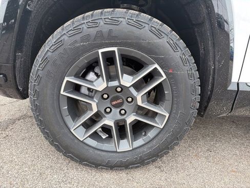 New 2026 GMC Terrain AT4 w/ Convenience Package III image 10