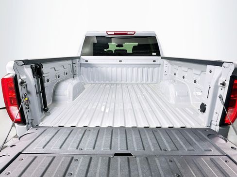 Used 2024 GMC Sierra 1500 Elevation AWD/4WD image 29